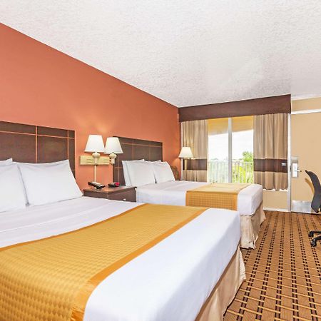 Days Inn By Wyndham Fort Lauderdale-Oakland Park Airport N Kültér fotó