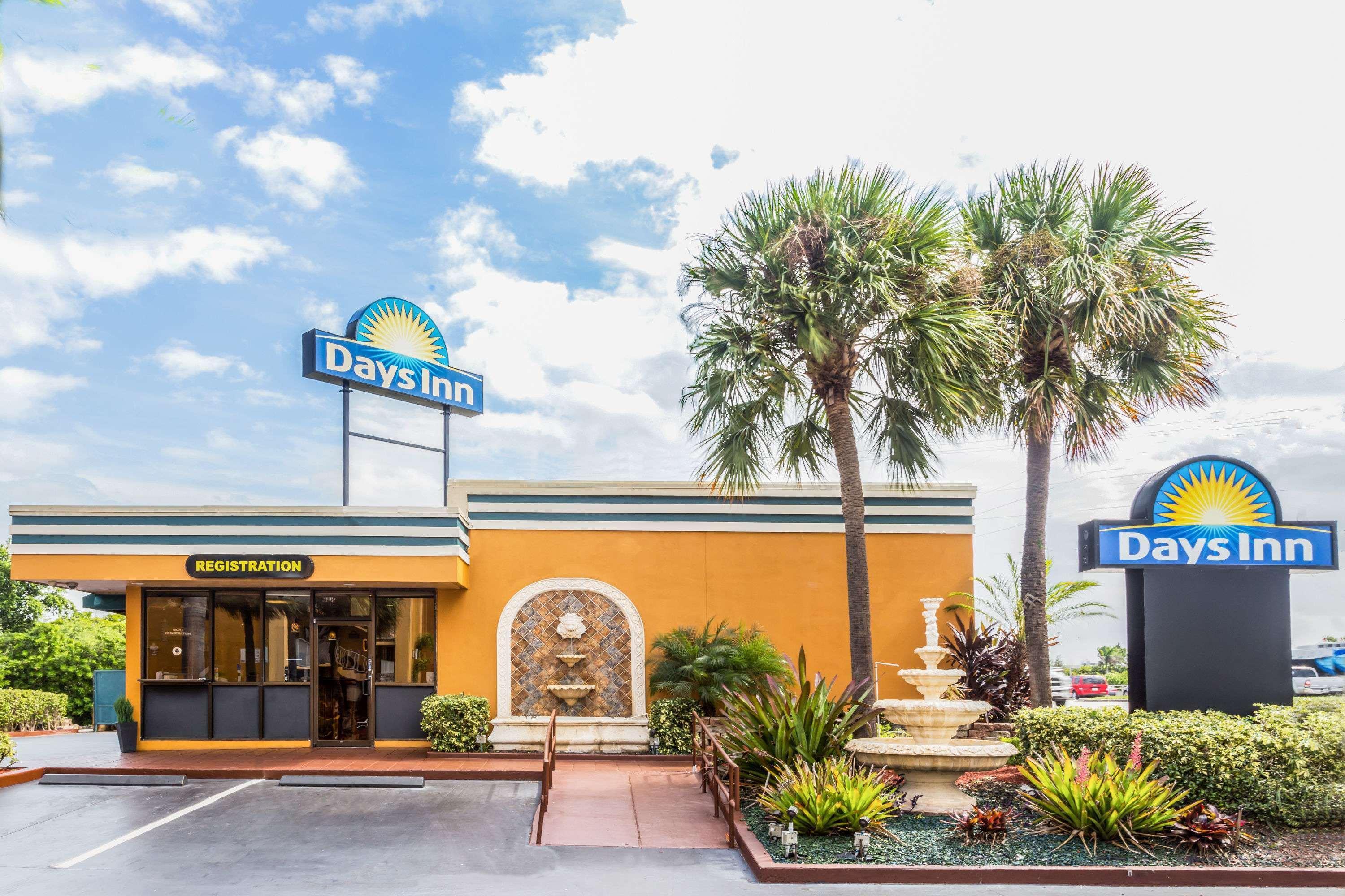 Days Inn By Wyndham Fort Lauderdale-Oakland Park Airport N Kültér fotó